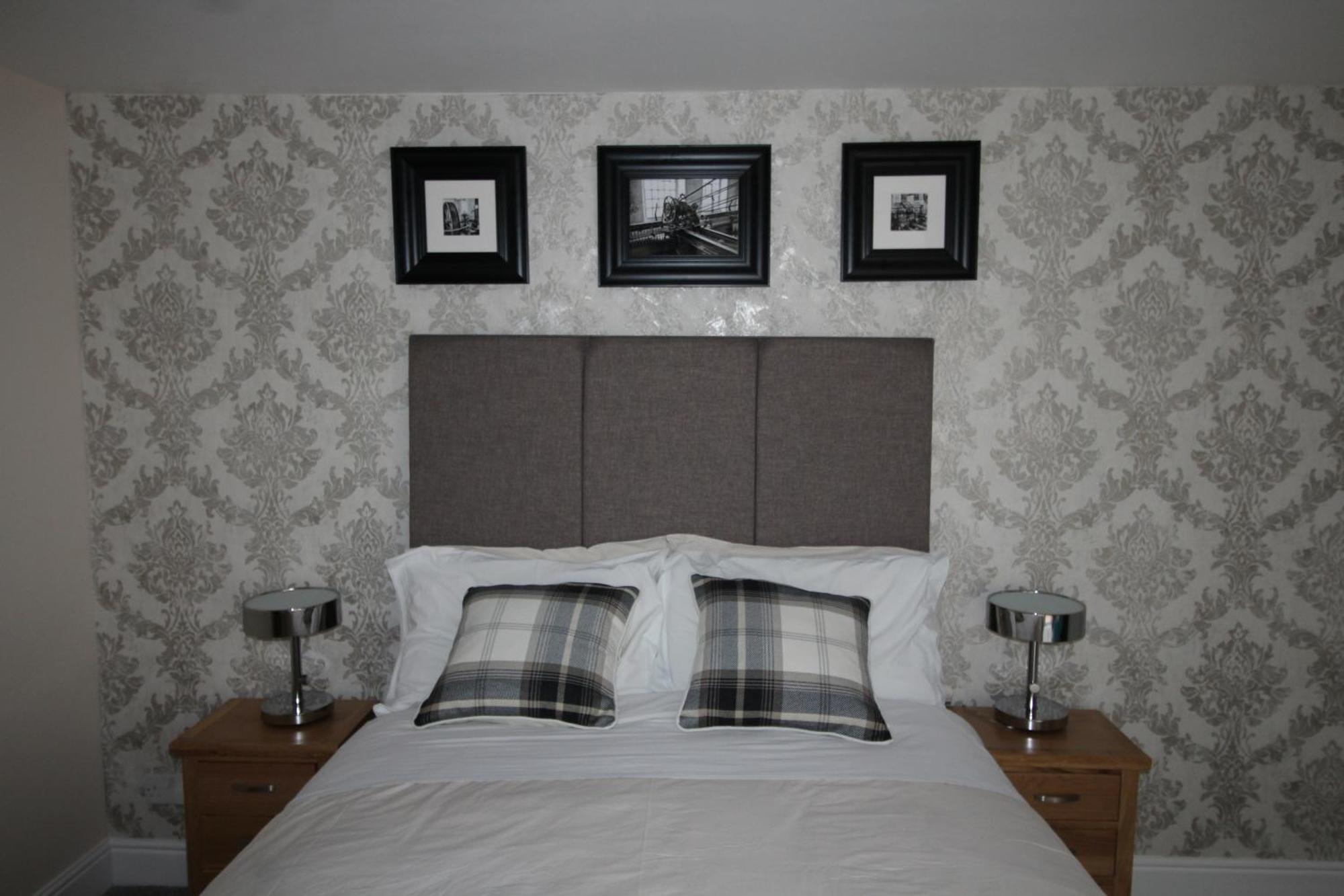 Отель The Clothiers Arms Страуд Номер фото